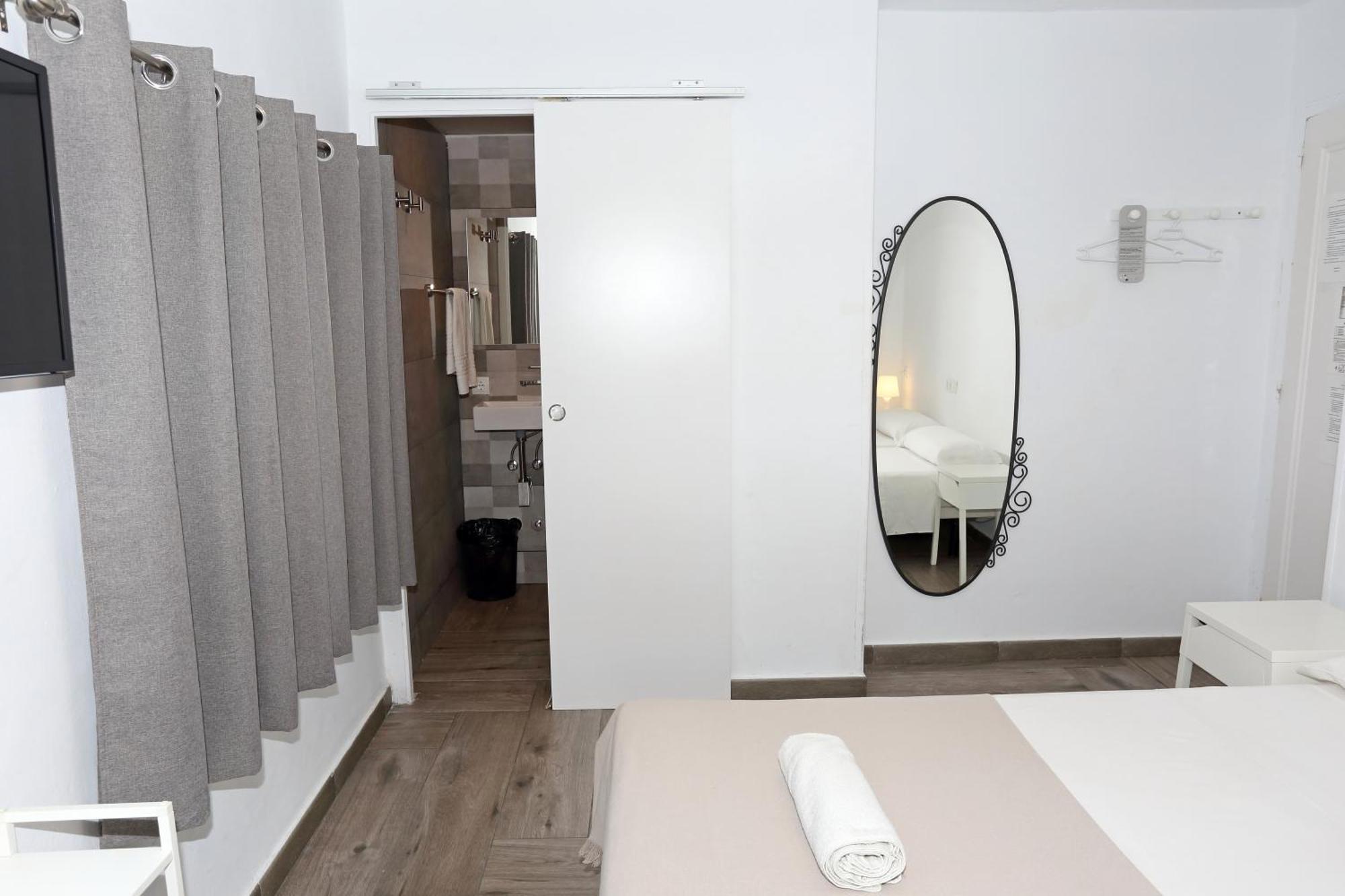 איביזה העיר Hostal Costa מראה חיצוני תמונה